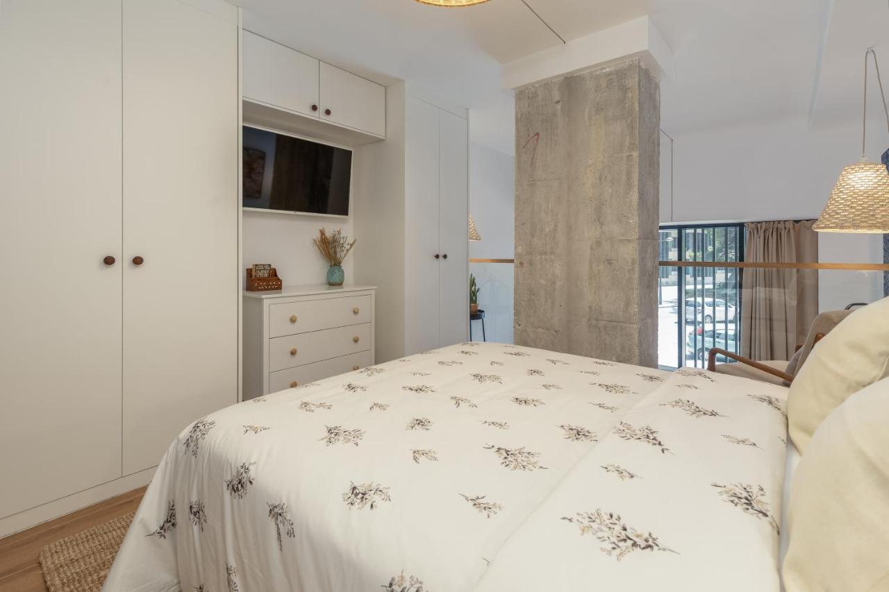 Apartup Opera Loft Love Valencia Exterior photo