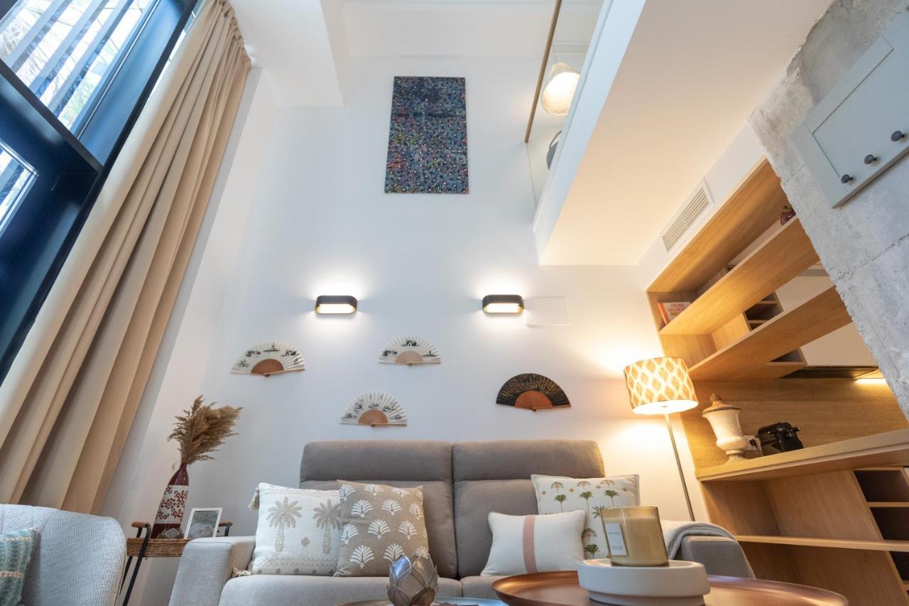 Apartup Opera Loft Love Valencia Exterior photo